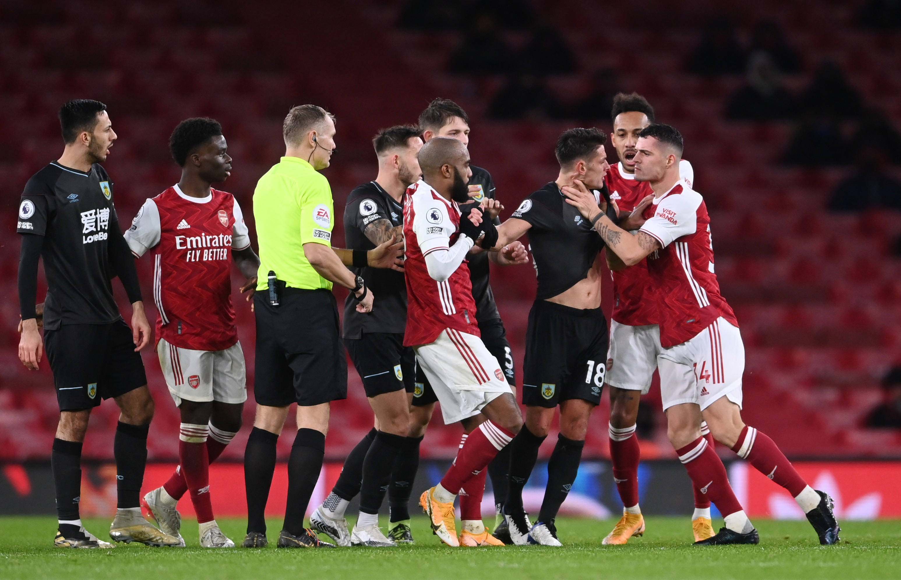 并与队友之 并与队友之